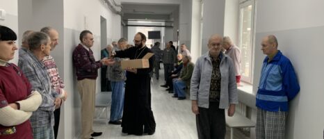 Священнослужители навестили пациентов Гомельской областной психиатрической больницы